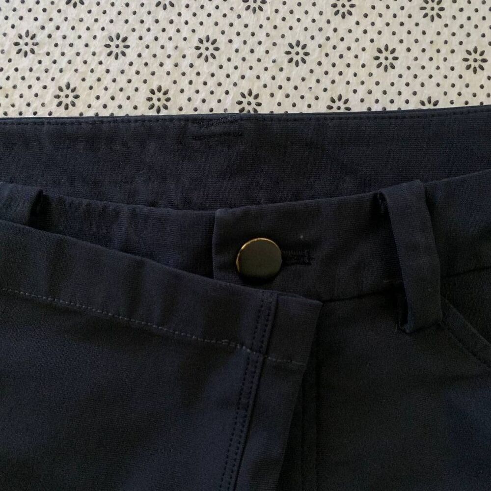 Lululemon Men's Navy Blue 5-Pocket Tech Pants Size 32 Straight Leg